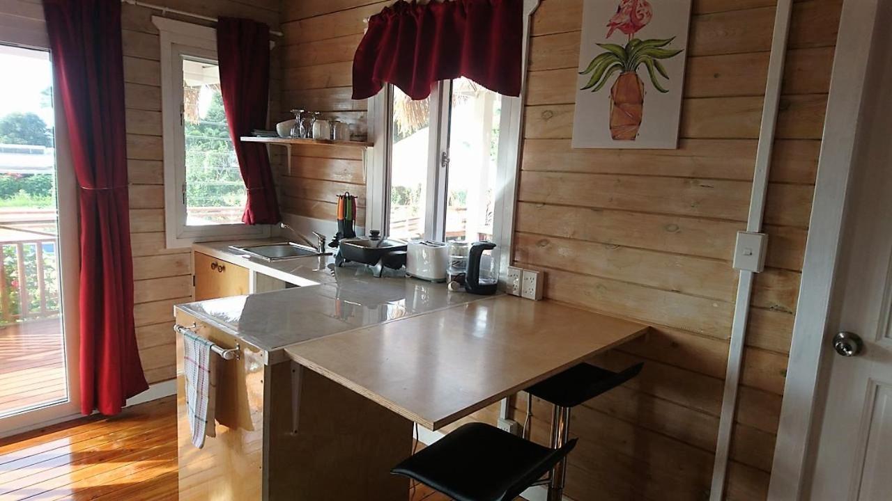 Red Hibiscus Villas ราโรทองกา ภายนอก รูปภาพ