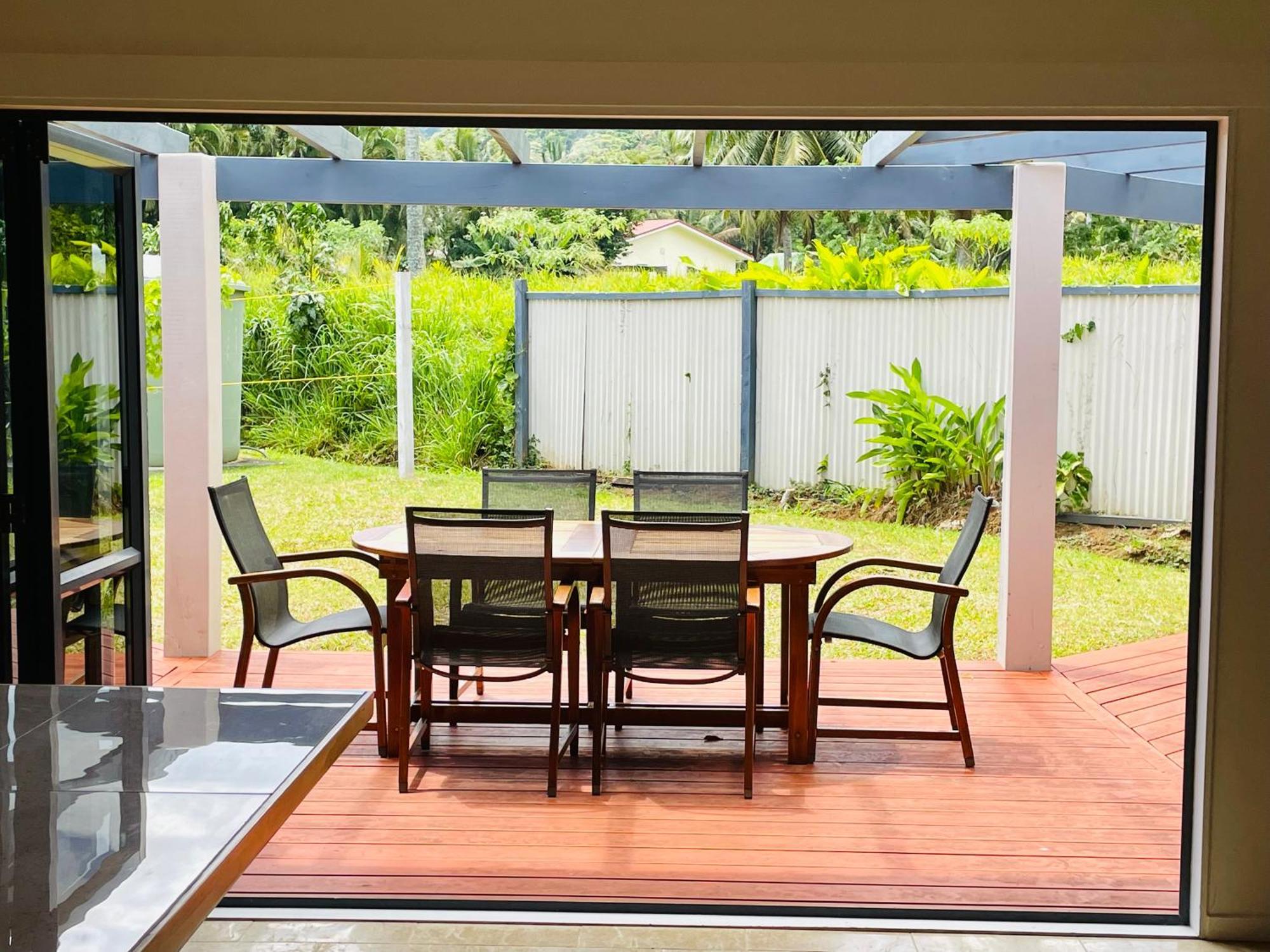 Red Hibiscus Villas ราโรทองกา ภายนอก รูปภาพ