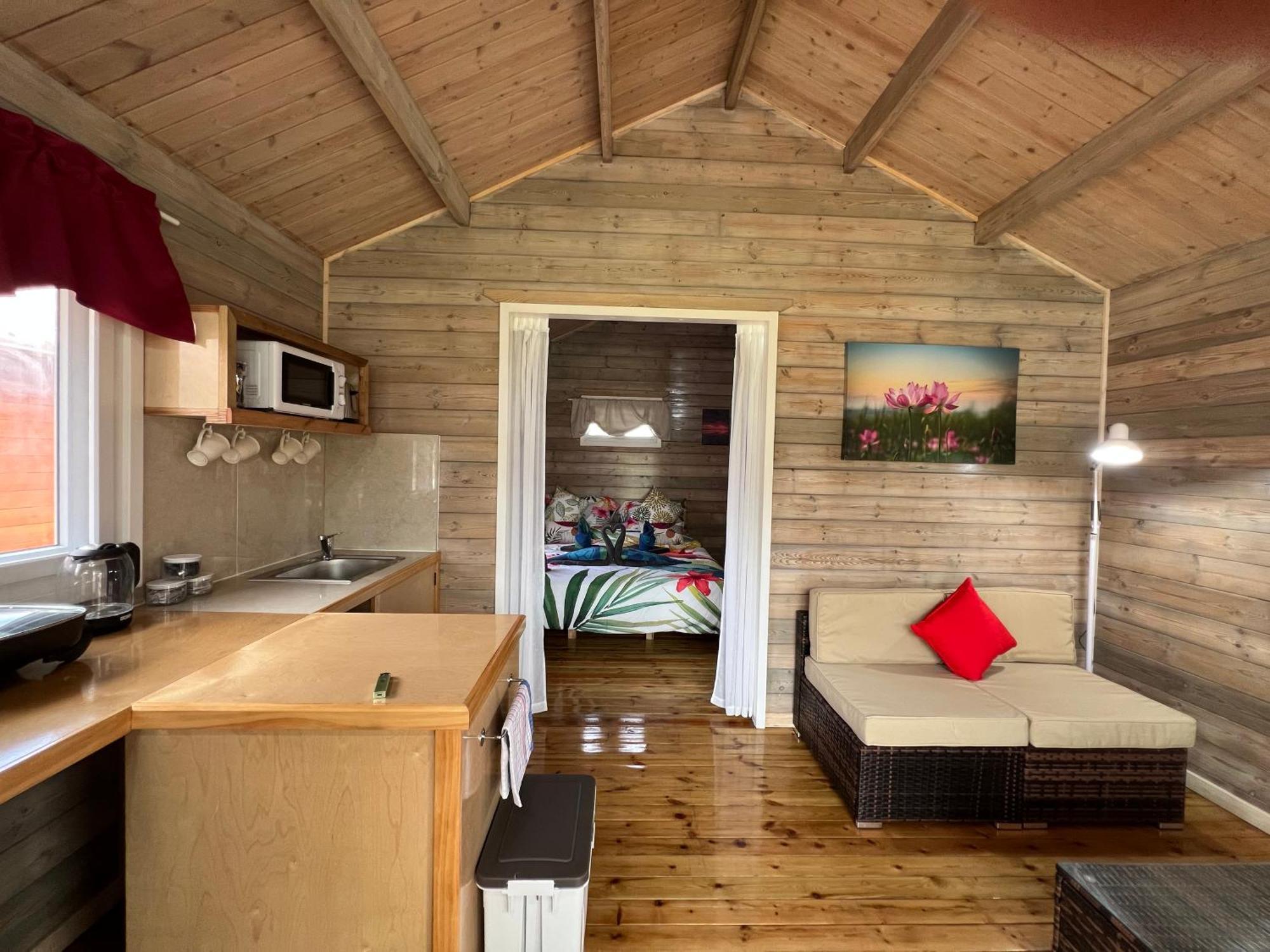 Red Hibiscus Villas ราโรทองกา ภายนอก รูปภาพ